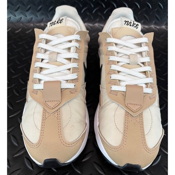 Nike Air Max Pre-Day Oatmeal DC4025-100 Womens Athletic Sneakers size 6.5 - Picture 5 of 8